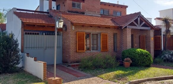 QUINTAS DE ARGUELLO – CERRADO – C/DPTO HUESPED – ESCRITURA