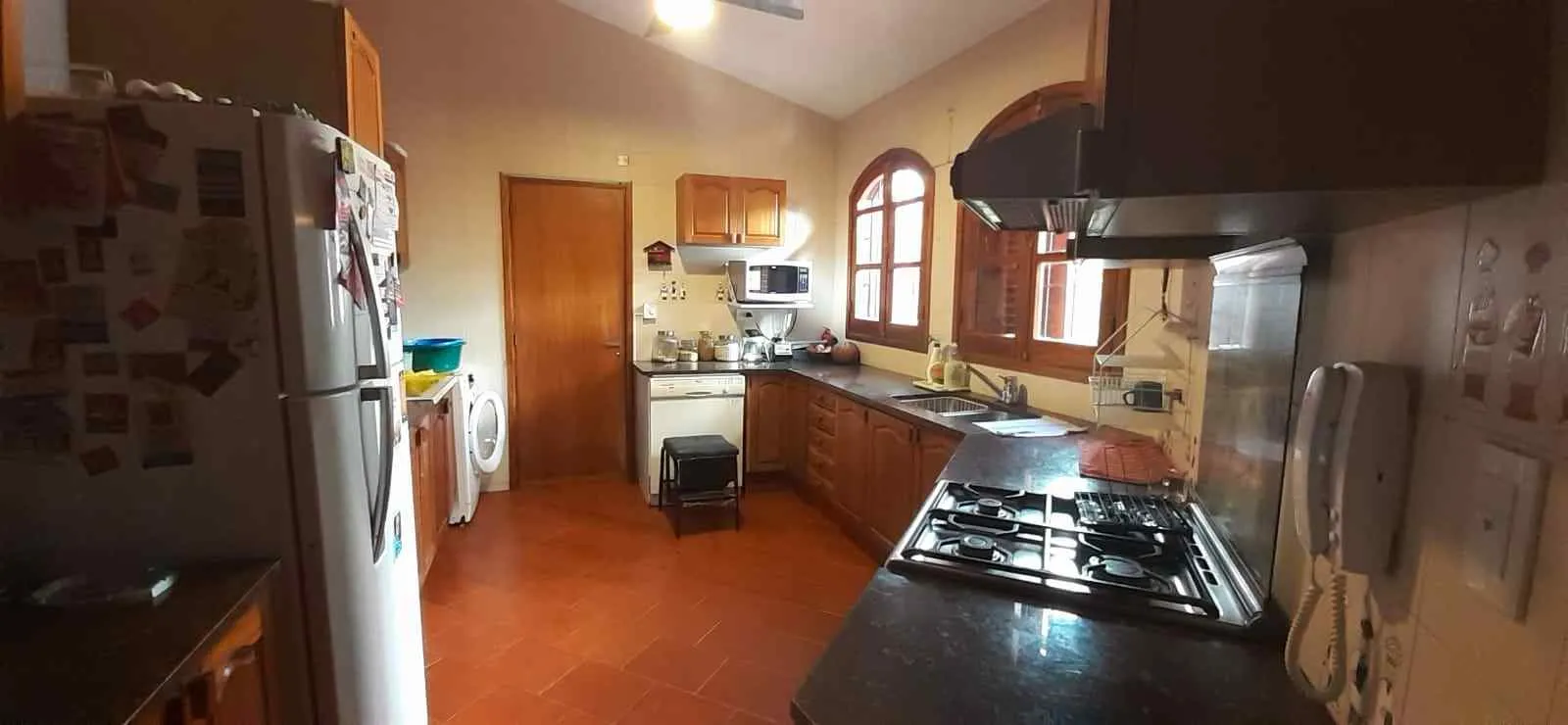 aviso-casa-venta-13415040 URCA – SUITE EN P.B- 4 D – 5 BÑ – 3 COCH – QUINCHO Y PILETA
