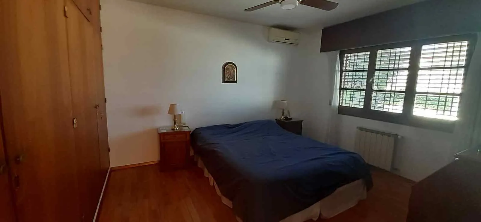 aviso-casa-venta-13415044 URCA – SUITE EN P.B- 4 D – 5 BÑ – 3 COCH – QUINCHO Y PILETA