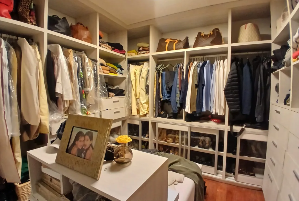 LA RESERVA – MODERNA CON TODO REC CONDOMINIO V ESCONDIDO