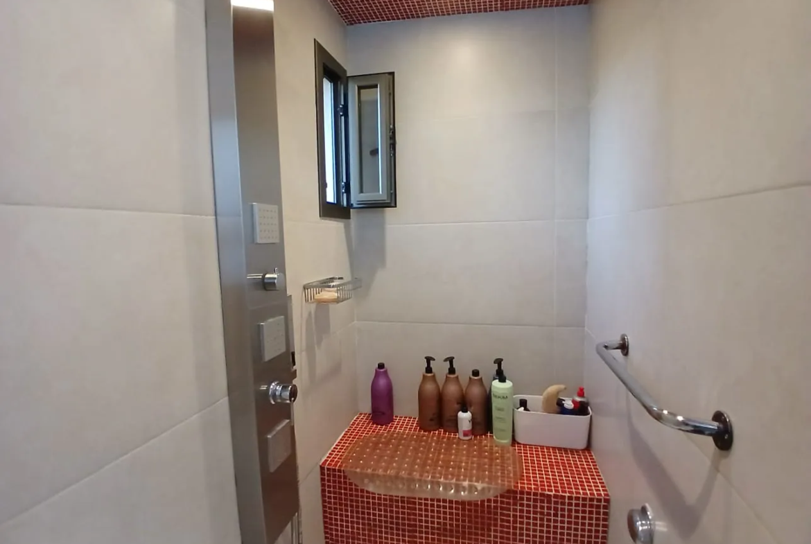 LA RESERVA – MODERNA CON TODO REC CONDOMINIO V ESCONDIDO
