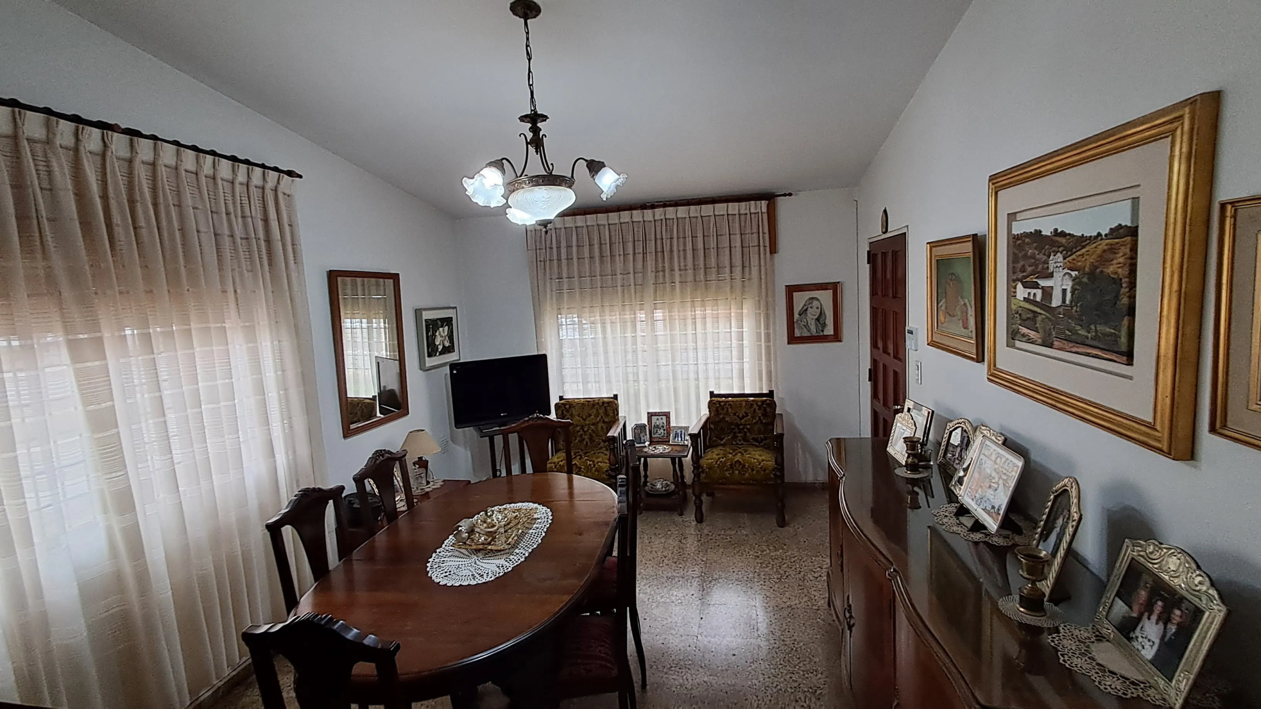inmuebles-casa-venta-5509489-1cf9322f-63bf-403d-991c-05ed52d41751 VILLA BELGRANO- MTRS GAUSS AP CREDITO NACION PTA BAJA. 3D, 2B, 2COCH- IMPECABLE