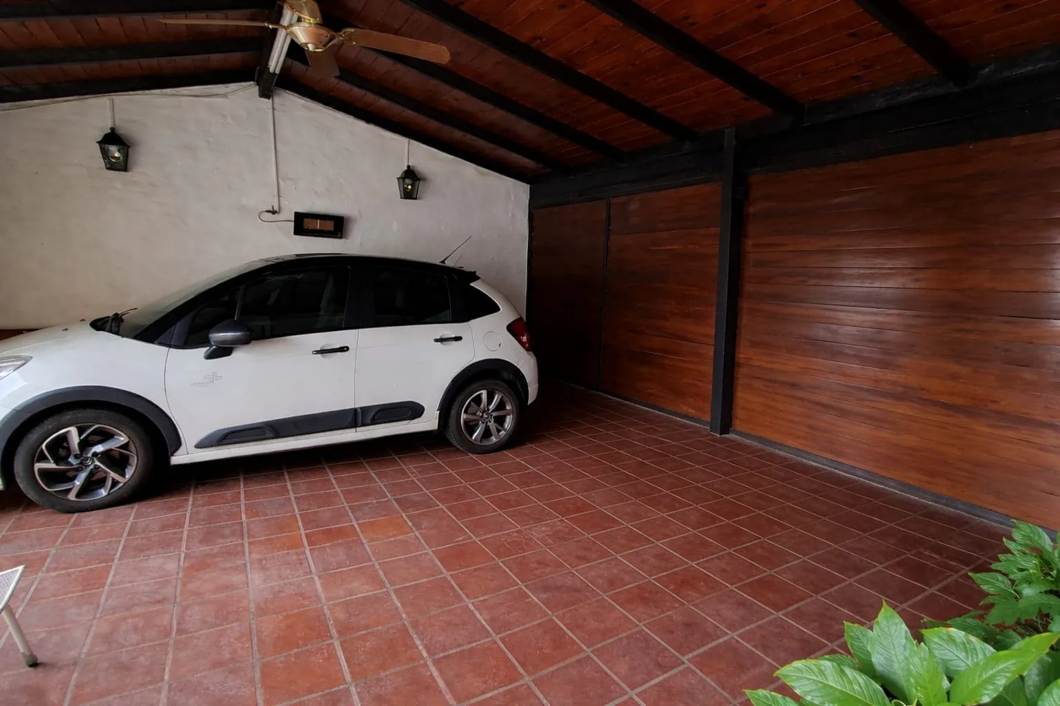 inmuebles-casa-venta-5509489-21af3f63-666e-4aa8-abef-9a630c3f6b7a VILLA BELGRANO- MTRS GAUSS AP CREDITO NACION PTA BAJA. 3D, 2B, 2COCH- IMPECABLE