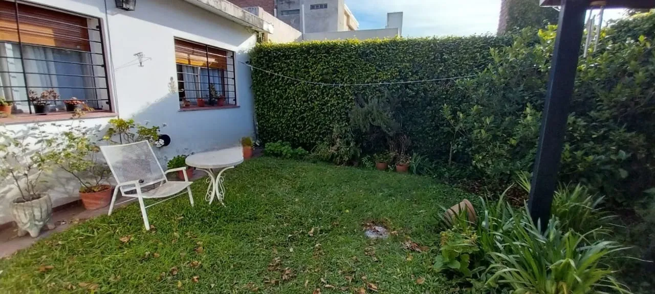inmuebles-casa-venta-5509489-a442c8f5-e2ef-4029-a7c5-bff95705050f VILLA BELGRANO- MTRS GAUSS AP CREDITO NACION PTA BAJA. 3D, 2B, 2COCH- IMPECABLE
