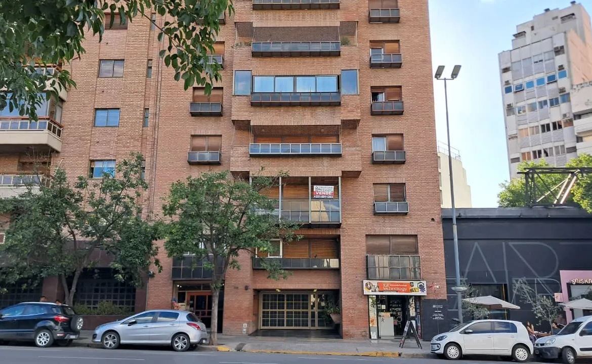 NVA CBA-PISO C/COCHERA AV. YRIGOYEN 300 -EXCLUSIVO, FRENTE A BUEN PASTOR- 4 DORM
