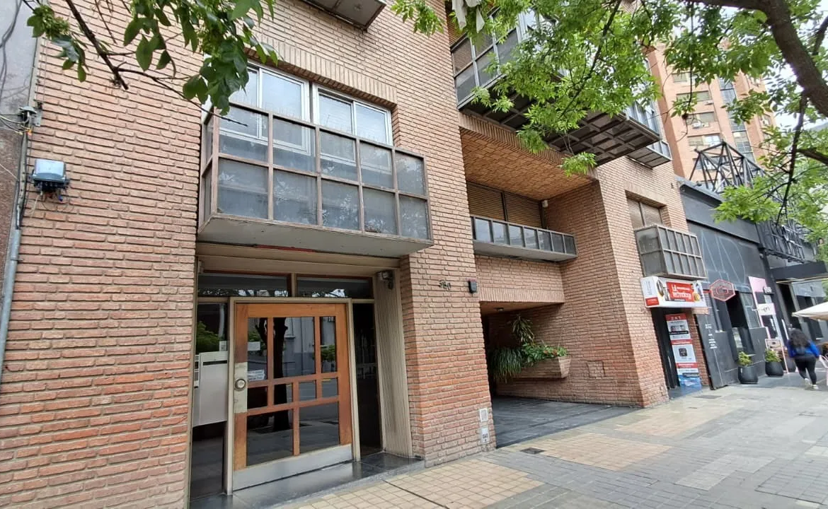 NVA CBA-PISO C/COCHERA AV. YRIGOYEN 300 -EXCLUSIVO, FRENTE A BUEN PASTOR- 4 DORM
