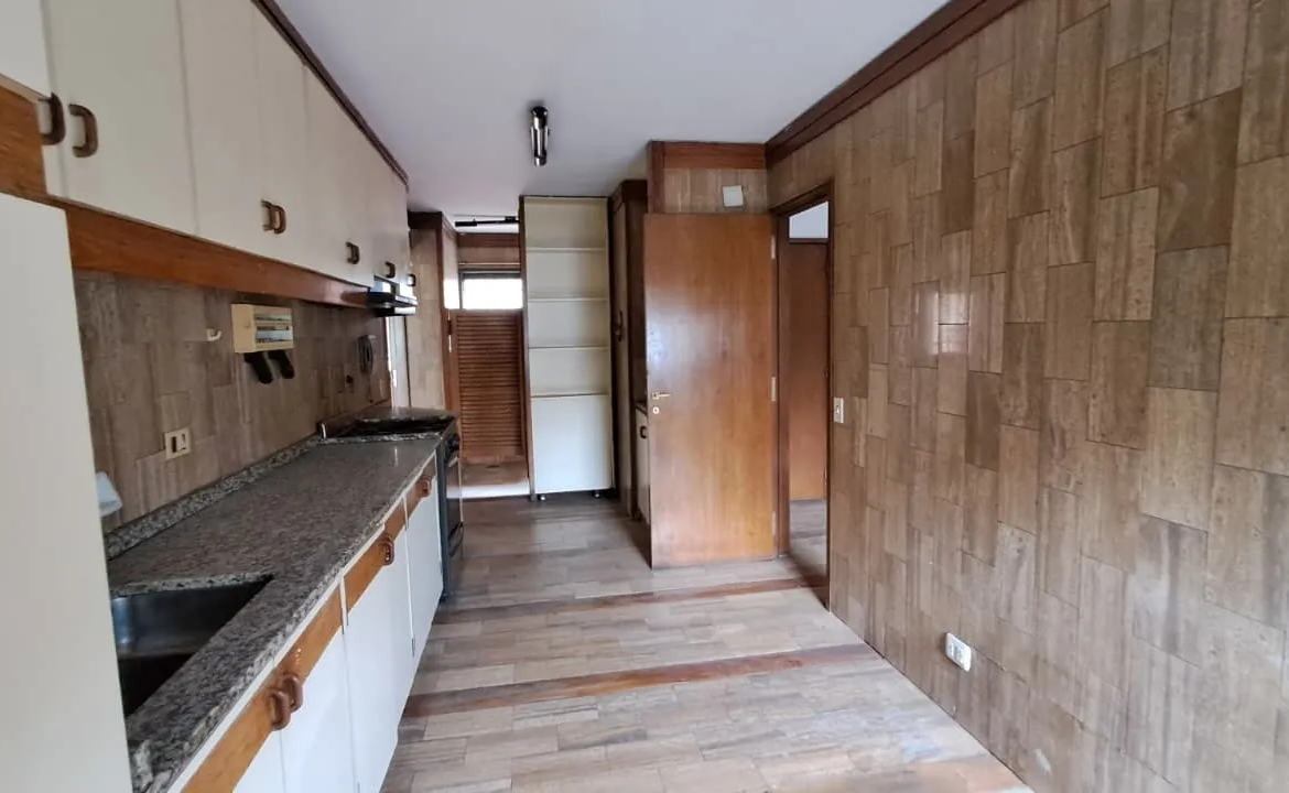 NVA CBA-PISO C/COCHERA AV. YRIGOYEN 300 -EXCLUSIVO, FRENTE A BUEN PASTOR- 4 DORM