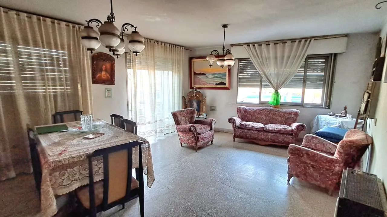 inmuebles-local-venta-5635079-8434854e-c915-4b52-ba41-39e4a937d6c6 ESQUINA MUY COMERCIAL. CASA + GRAN LOCAL. AV. FUEZA AEREA 2904. RECIBO DPTO