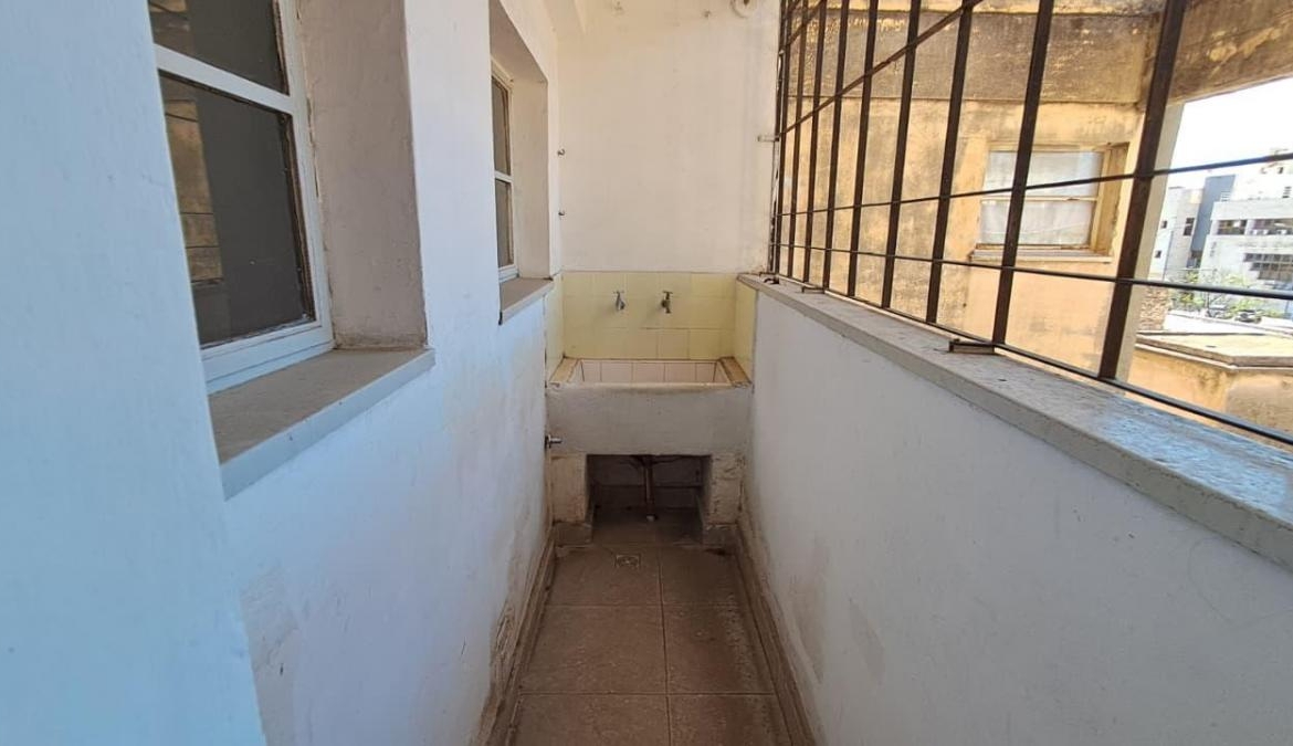 CENTRO- SEMIPISO 2 DORM, 2 BAÑOS- RECICLADO. AMPLIO- IMPECABLE – ÁPTO CRÉDITO