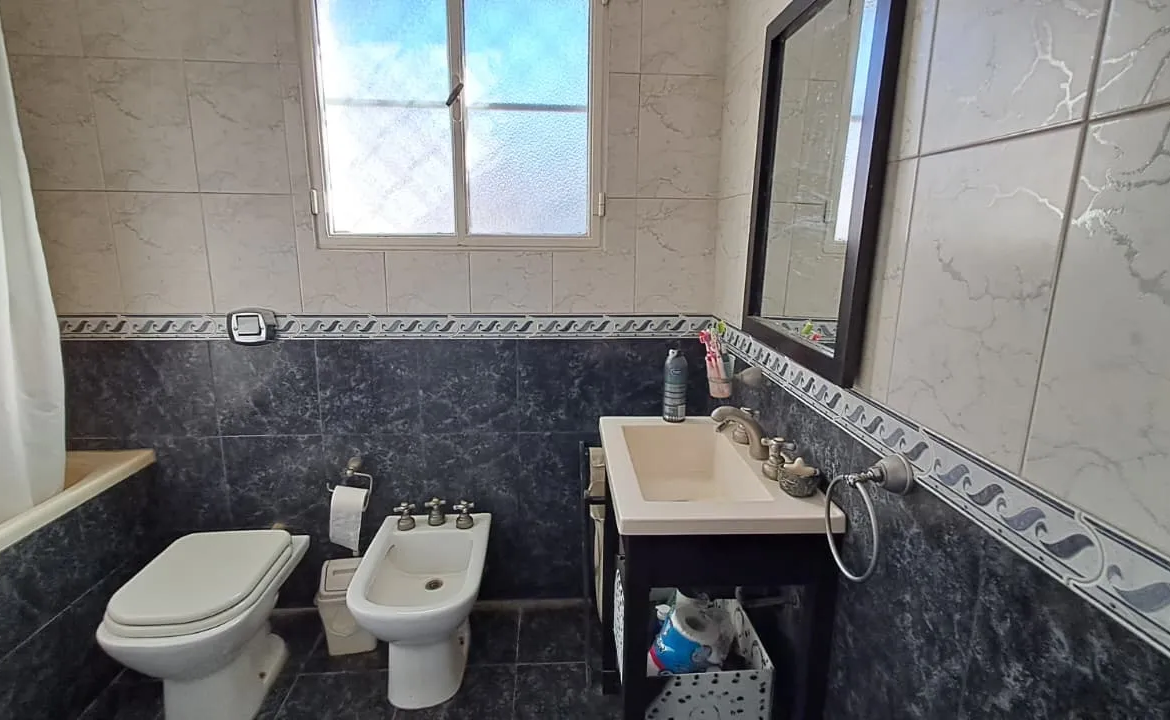 LA FALDA | VILLA EDÉN | CHALET EN PLANTA BAJA CON PARQUE Y PILETA- REC MENOR