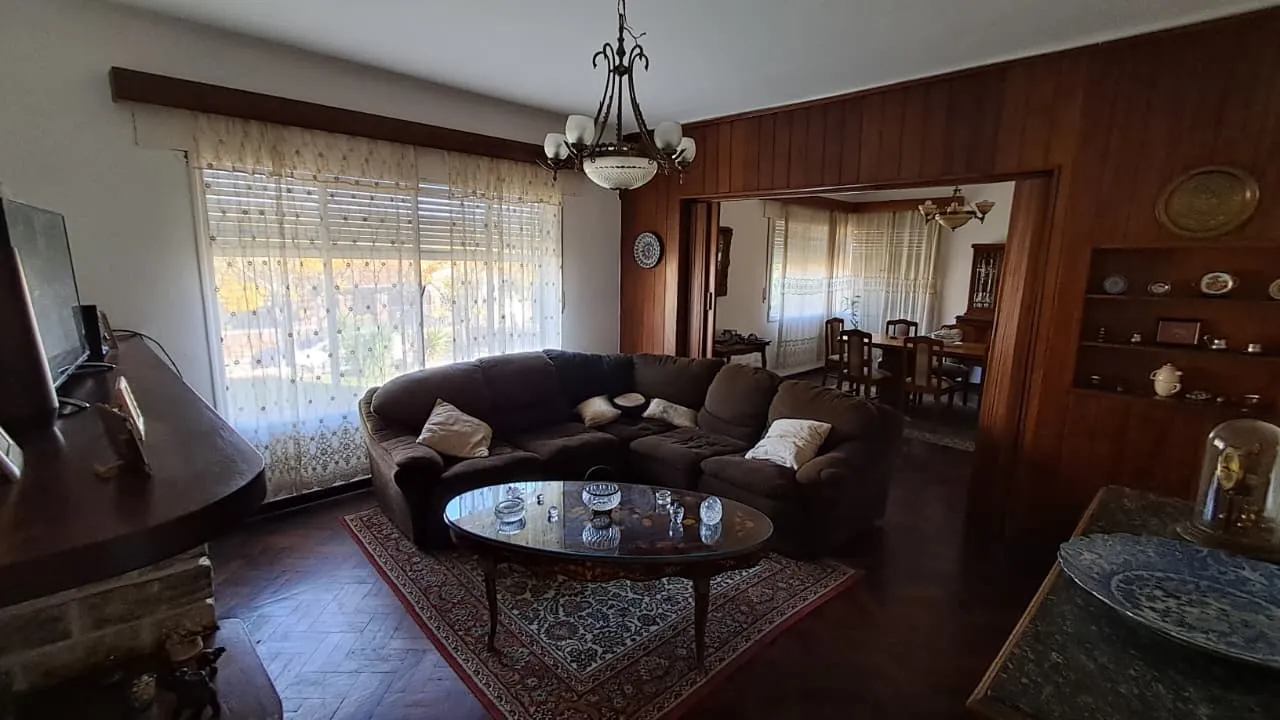 inmuebles-casa-venta-5611280-baa82f29-9361-4ba5-83a8-3c59fd0797bc LA FALDA | VILLA EDÉN | CHALET EN PLANTA BAJA CON PARQUE Y PILETA- REC MENOR