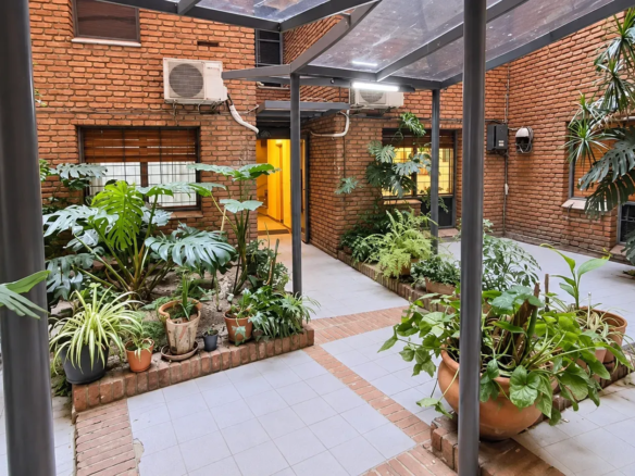 NVA CBA- MTRS P. OLMOS- 1 DORM CON PATIO PROPIO DE 15M2- ESPECTACULAR UBICACIÓN- ID RENTA- APTO CRÉDITO